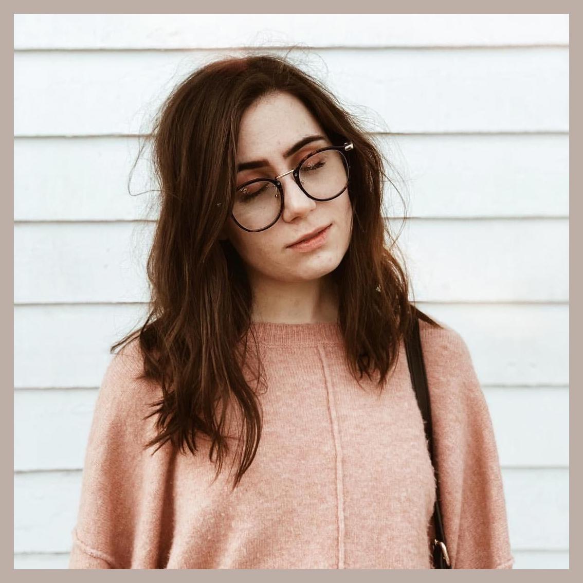 Dodie Clark